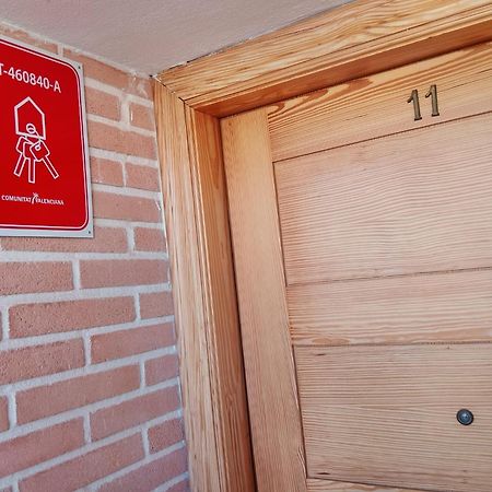 Apartamento En La Cala de Finestra Extérieur photo